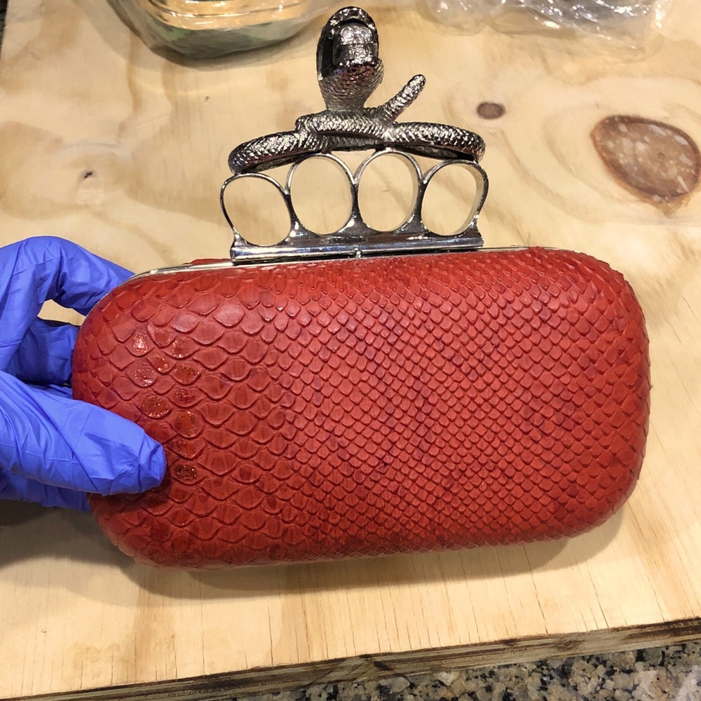 01-Red PU leather,Snake Clutch with Knuckle rings skulls Handle hard case.
